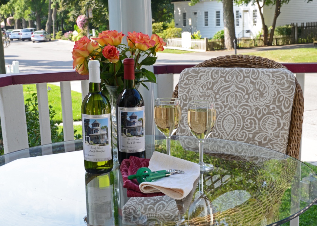 Explore Ontario Wine Region & Local Tastings